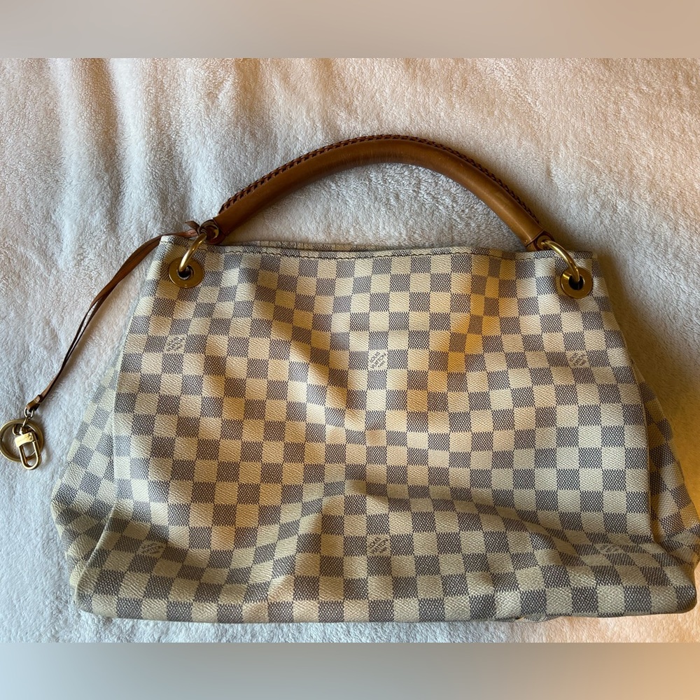 Louis Vuitton Damier Azur Artsy MM